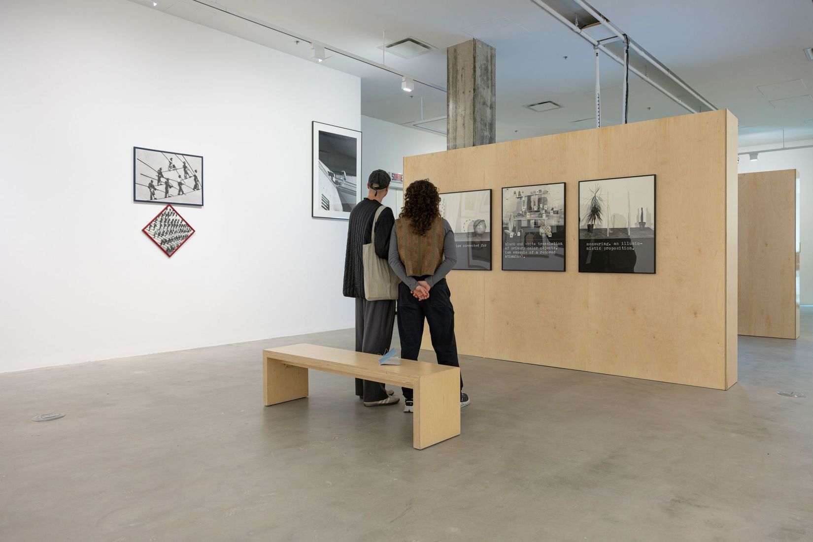 Vue de l’exposition 1985. Mondes-images, VOX, 2025. Crédit : Michael Patten/VOX